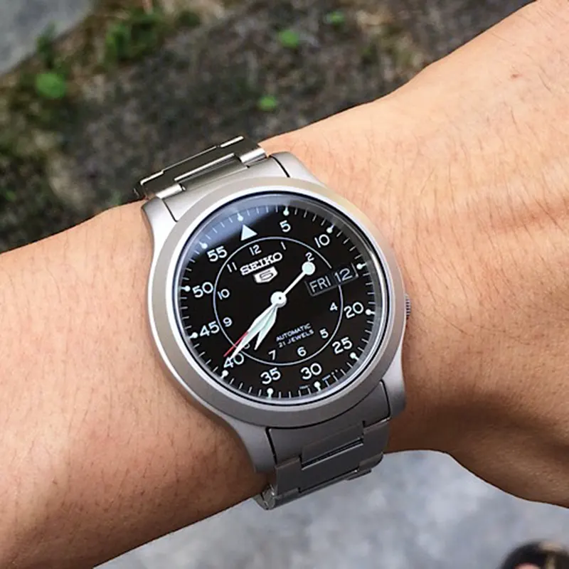 Seiko 5 Black Dial Silver-tone Automatic Men's Watch- SNK809K1